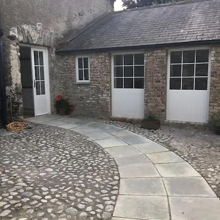 The Courtyard At Apartment *