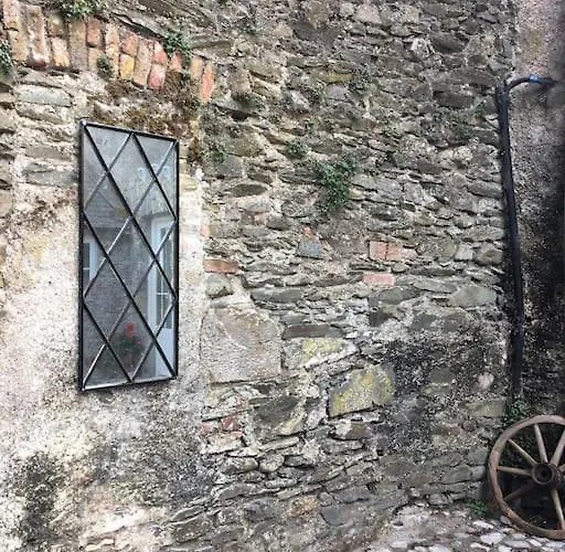 The Courtyard At Apartment Moone